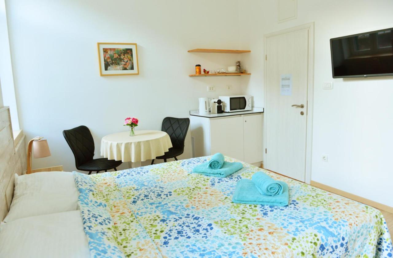 18sqm studio Apartament, with 1 private bathroom in Centru oraș Split Exterior foto